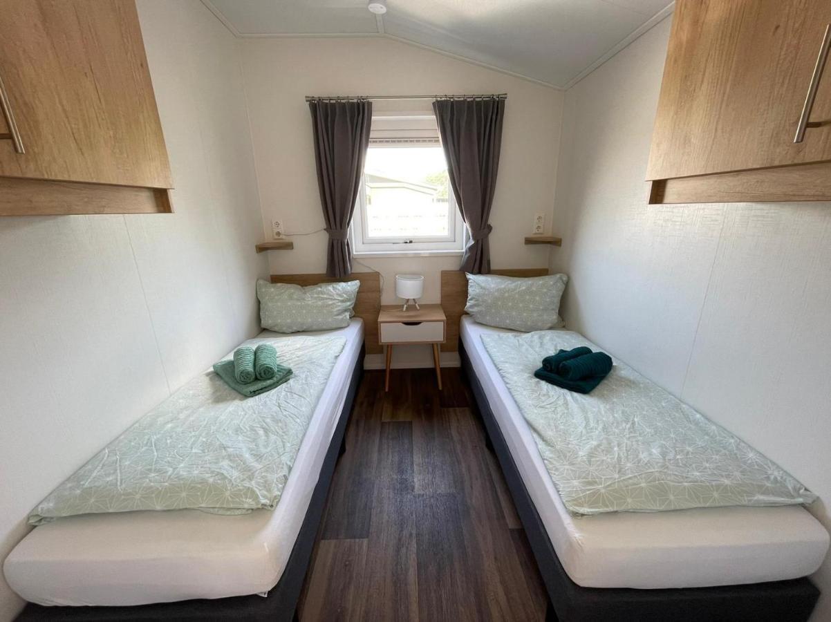 Ferienhaus Auszeit Am Guelser Moselbogen 20 In Koblenz コブレンツ エクステリア 写真